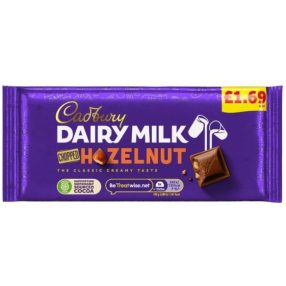   Cadbury Chopped Nut Tejcsokoládé tört mogyoróval 95g / Minőségét megőrzi: 2026.10.05